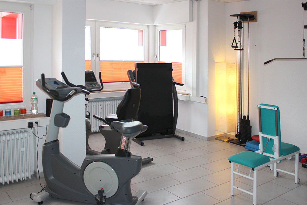 Einrichtung - Physiotherapie Weitmar-Mitte · Krankengymnastik und Massage in 44795 Bochum